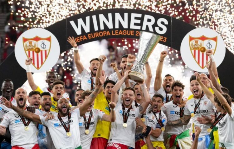 El Sevilla FC levanta su séptima Europa League conseguida ante la Roma | Imagen: Página web del Sevilla FC