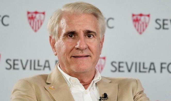 Antonio Cordón, director de fútbol profesional del Sevilla FC, haciendo declaraciones en una entrevista.| Imagen: X.