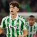 Mateo Flores defendiendo la camiseta del Betis en un partido de la Conference League. | Imagen: X.