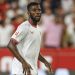 Kelechi Iheanacho disputando un partido con el Sevilla FC. | Imagen: X.