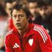 Matías Almeyda viendo el partido del Sevilla FC ante el Birmingham City desde el banquillo. | Imagen: X.