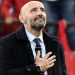 Monchi agradeciendo a la afición del Sevilla FC. | Imagen: X.