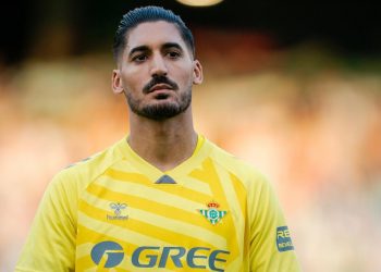 Álvaro Valles en un partido con el Real Betis. | Imagen: X.