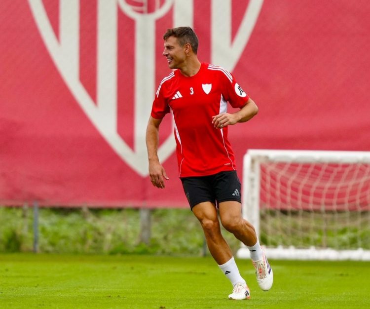 El Sevilla vuelve al trabajo con triple alegría para Matías Almeyda