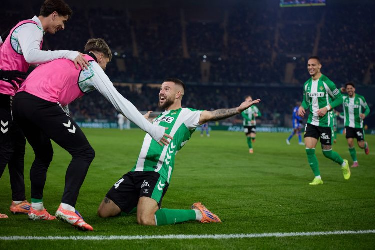 Goleada del Real Betis para cerrar un año mágico en clave verdiblanca
