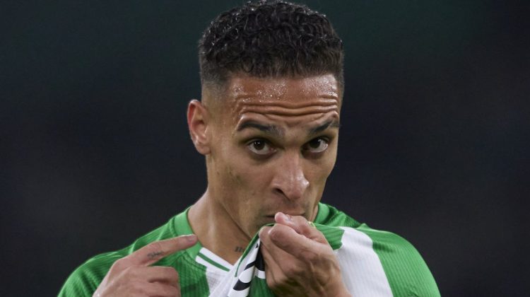 Antony celebrando un gol anotado con el Betis. | Imagen: X.
