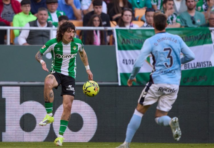 El Real Betis rescata un punto, mantiene la quinta plaza… pero no disipa las dudas