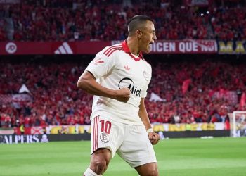 Alexis Sánchez, oxígeno para el Sevilla